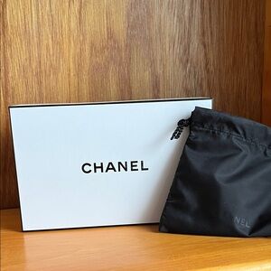 Empty CHANEL Box (6x9) w drawstring pouch